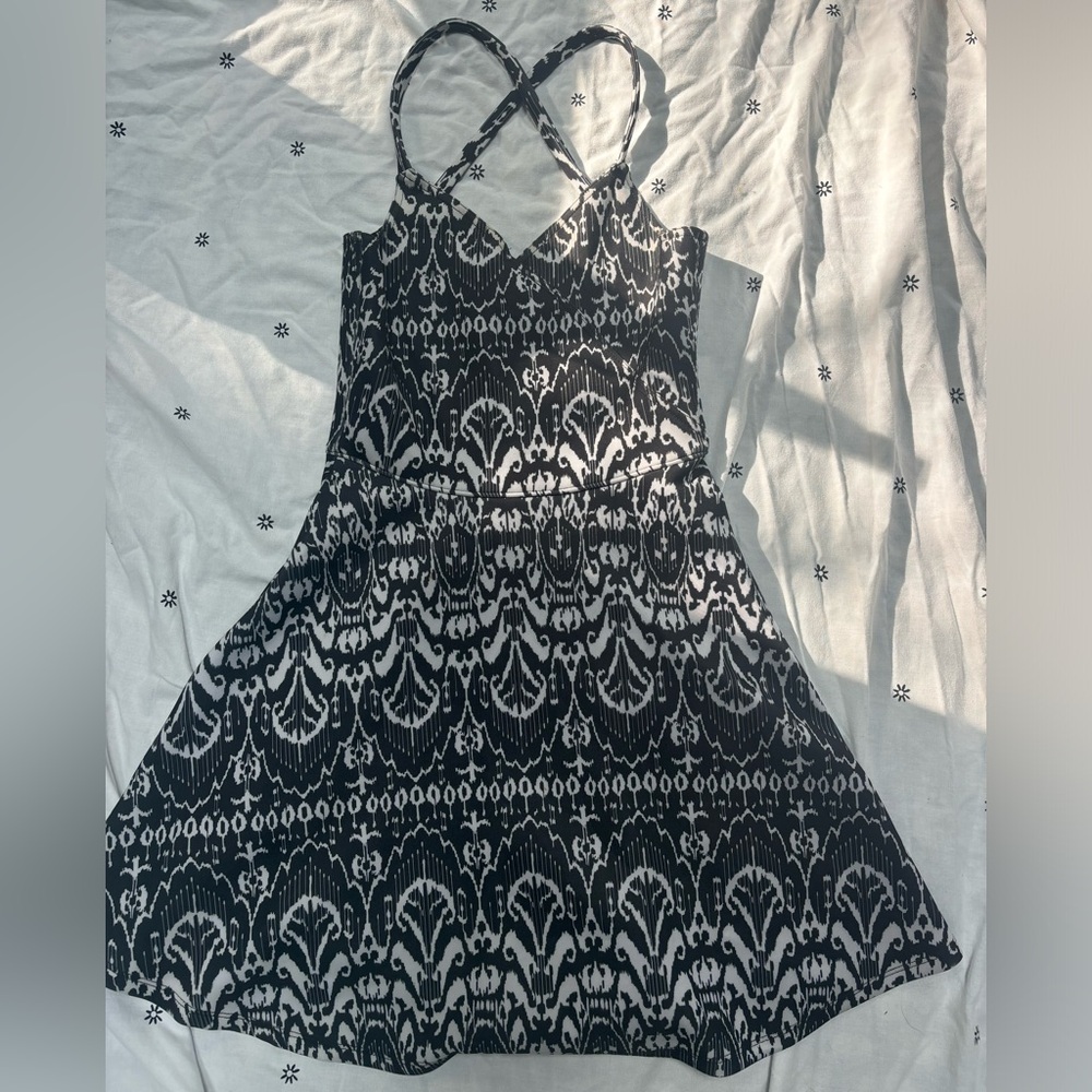 Abercrombie & Fitch Black and White Spaghetti Strap Dress